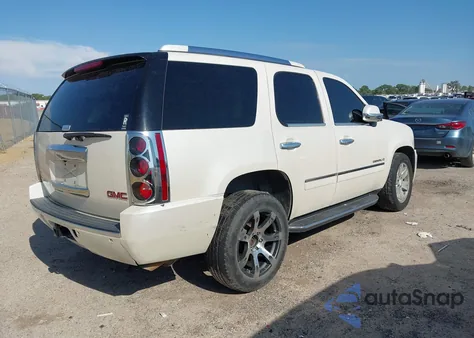 2009 GMC Yukon Denali z USA, uszkodzony, nr VIN 1GKFC03259R164789